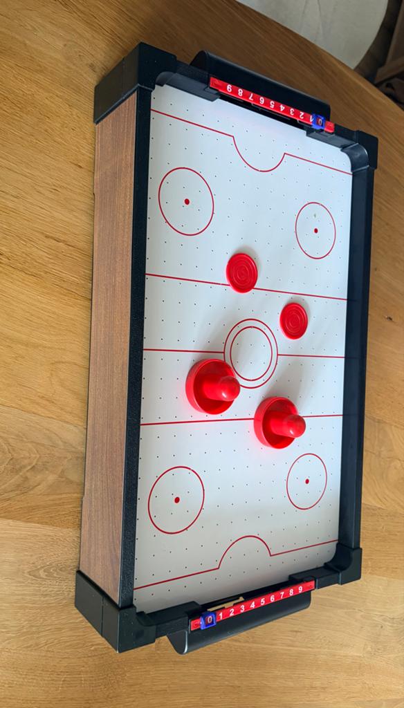 Compact Airhockey Tafelspel - Compleet met Accessoires, Ophalen of Verzenden, Zo goed als nieuw