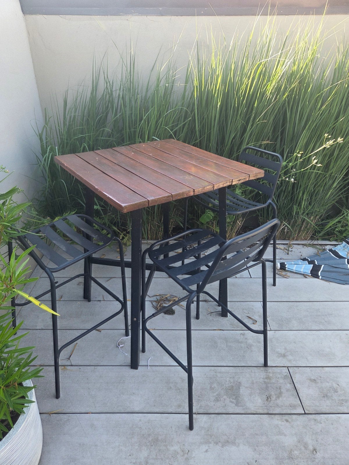 Bartafel met 3 stoelen - Hout en Metaal, Ophalen, Gebruikt, Vierkant, Hout