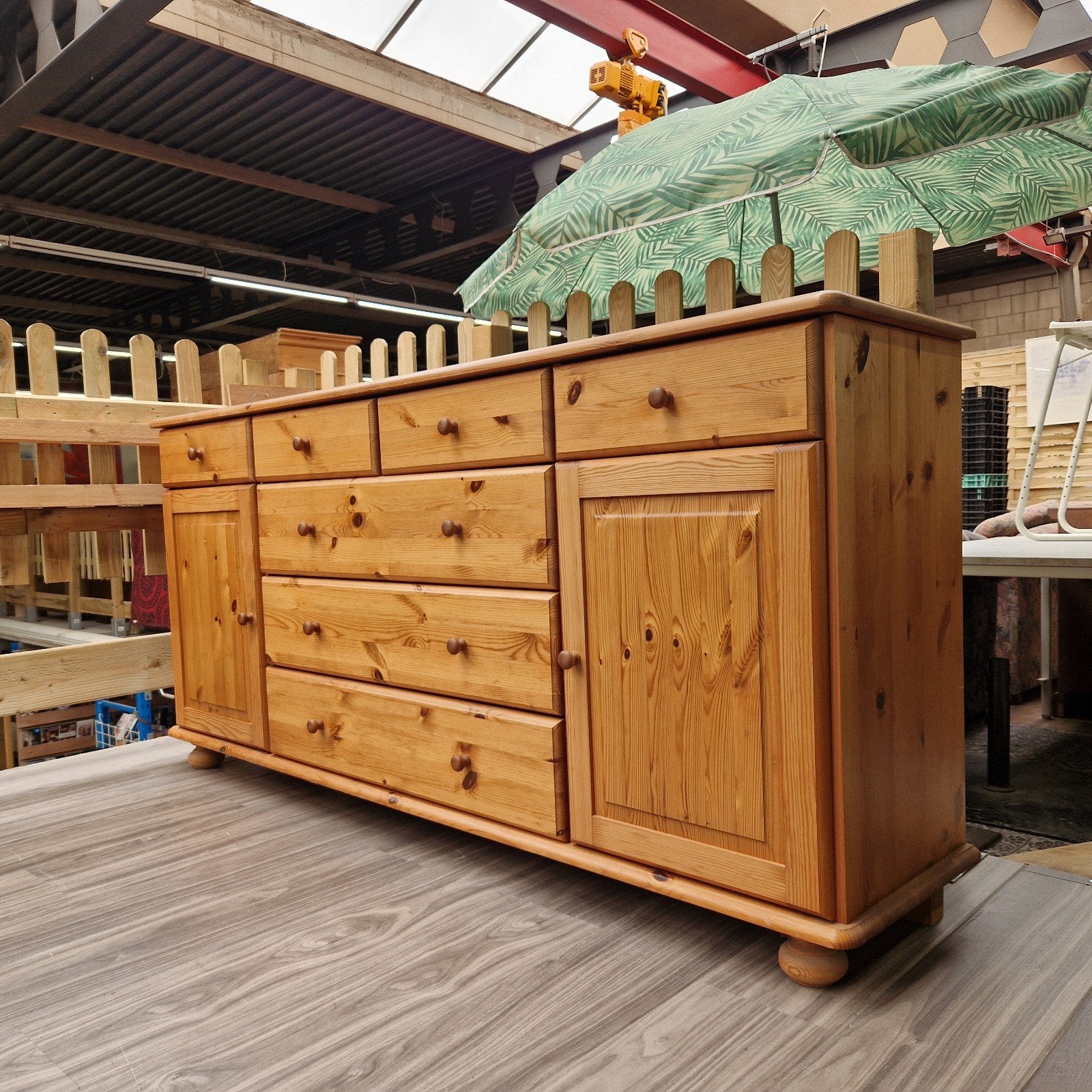 Grenen dressoir met bijhorende spiegel, Ophalen, Gebruikt, 150 tot 200 cm, Onbekend