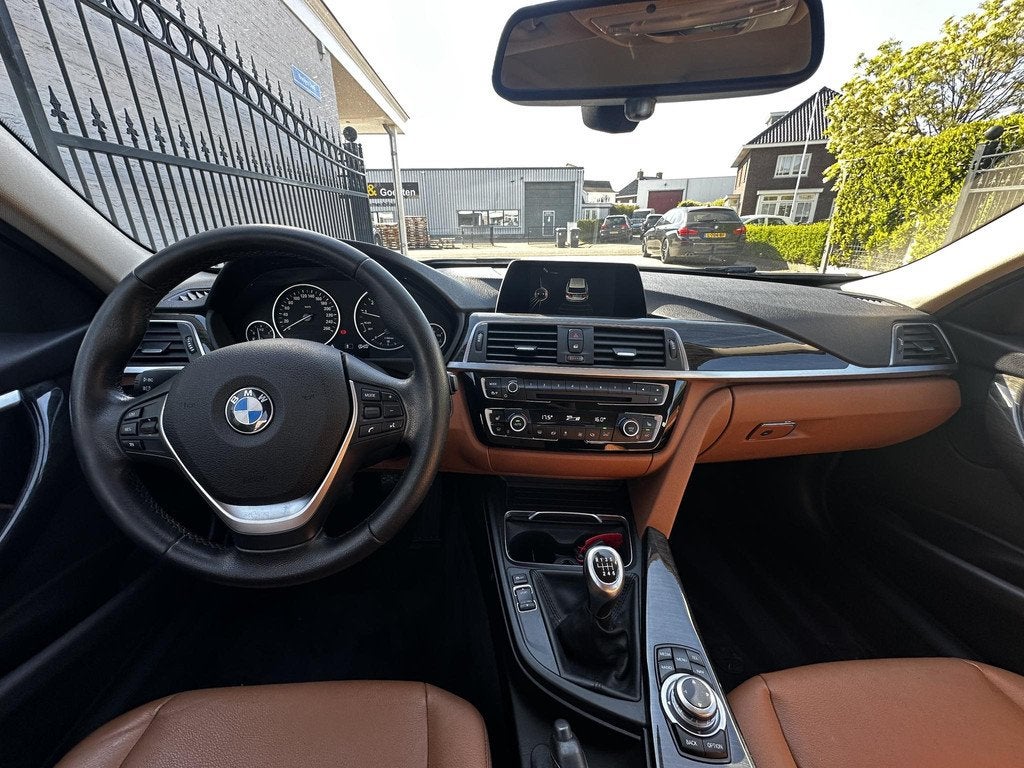 BMW 3-serie 320i Touring Luxury, Auto's, 1998 cc, Achterwielaandrijving, Gebruikt, Euro 6