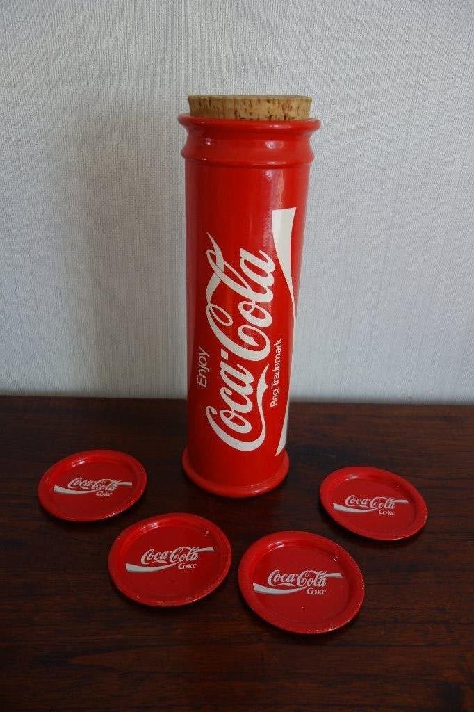 Coca cola spagethie pot met onderzetters, Ophalen of Verzenden, Zo goed als nieuw, Gebruiksvoorwerp