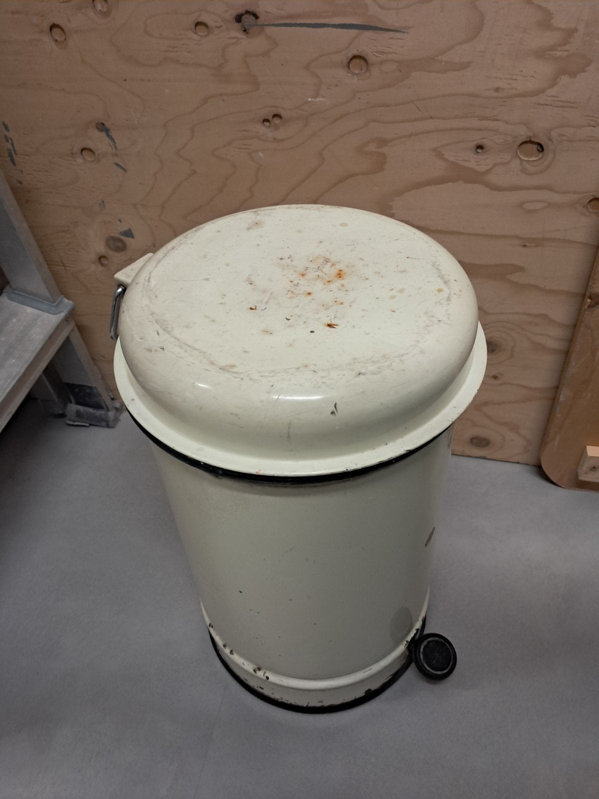 Vintage Brabantia pedaalemmer - Crèmekleurig, Ophalen, 50 – 75, Gebruikt, Met pedaal