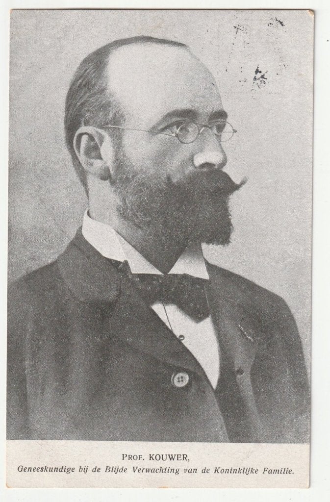 Prof. Kouwer arts geboorte prinses Juliana 1909, Gebruikt, Verzenden, Kaart, Foto of Prent, X