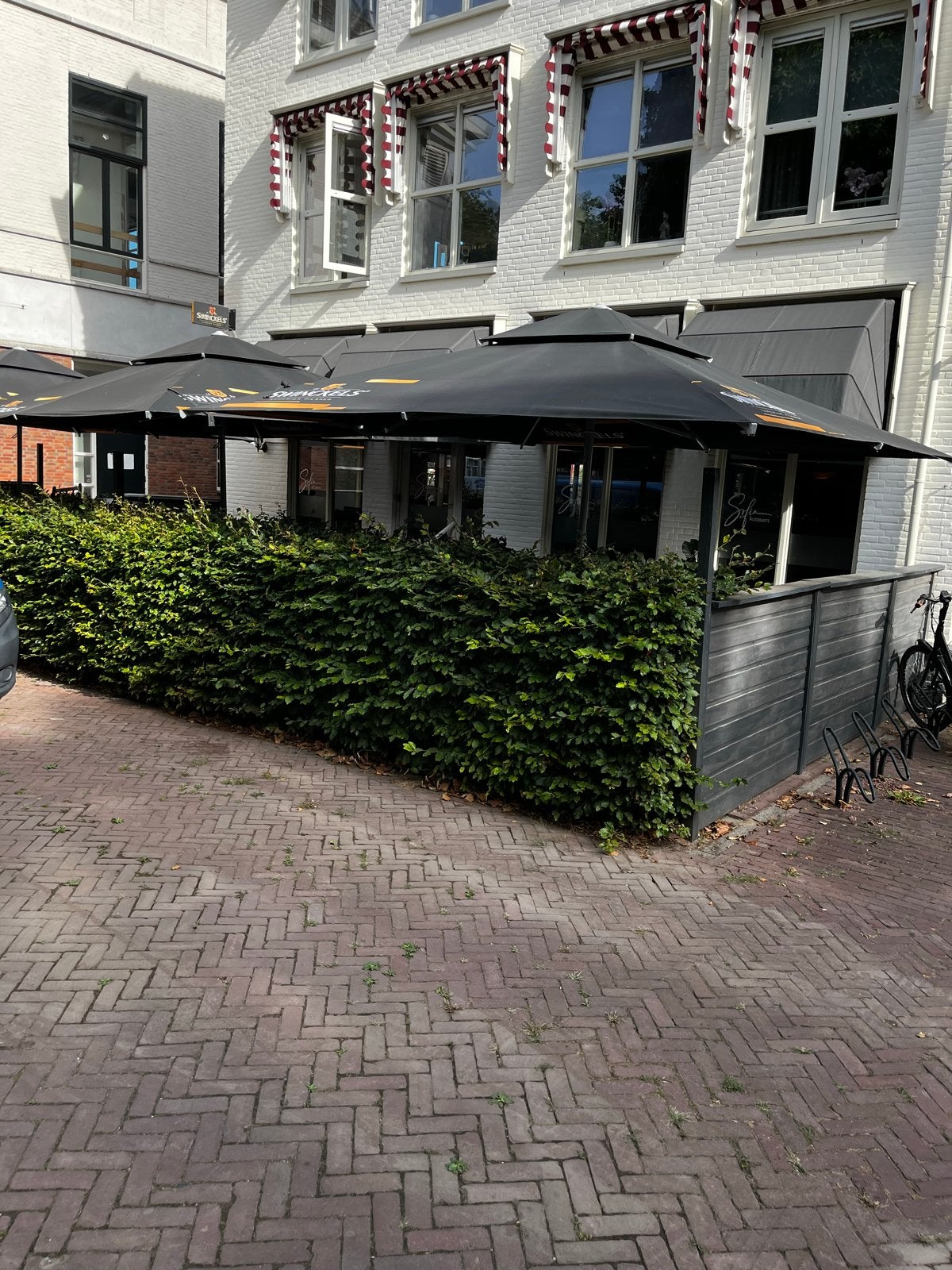 Grote horeca parasol met hoes, Ophalen, Zo goed als nieuw, 3 tot 4 meter, Stokparasol