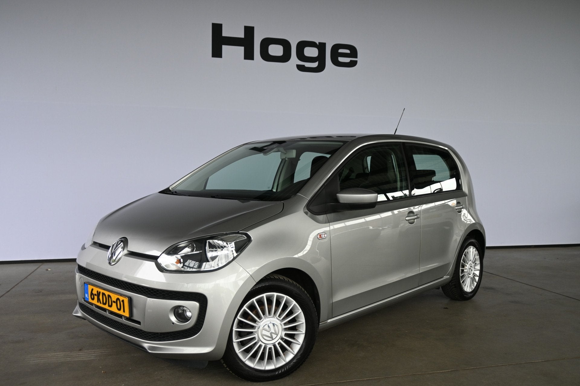 Volkswagen up! 1.0 High Up! BlueMotion Airco Licht metaal El, Euro 5, Gebruikt, Origineel Nederlands, Handgeschakeld