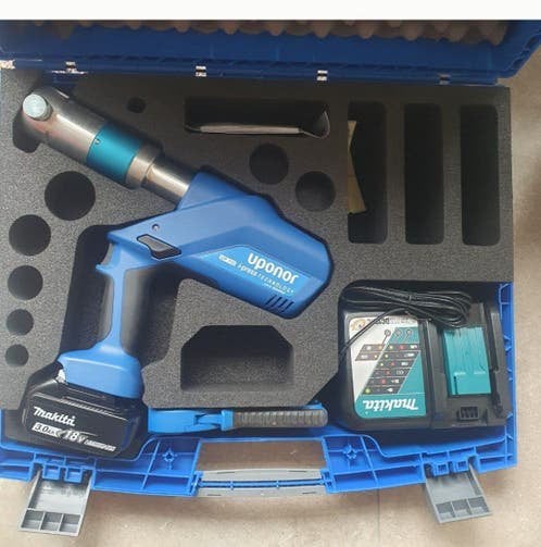 Uponor UP110 S-Press 18v Accu + Lader, Doe-het-zelf en Verbouw, Ophalen of Verzenden, Zo goed als nieuw