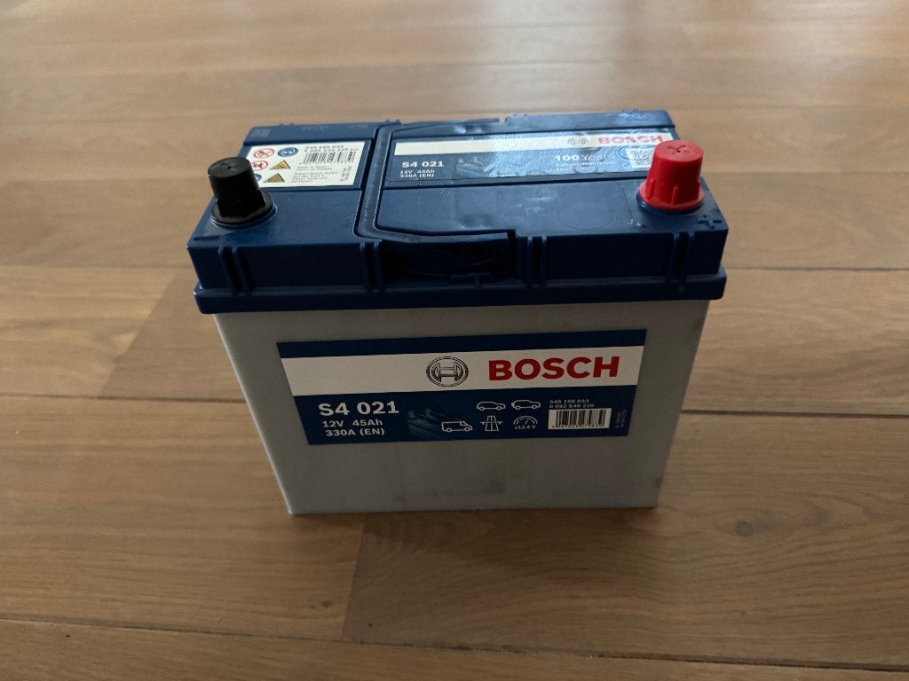 Bosch S4 021 12V 45Ah Accu auto. Zo goed als nieuw, Ophalen, Nieuw