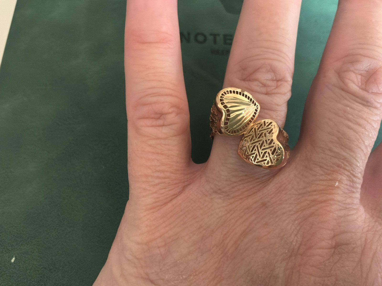 Geweldige vintage gouden ring slangring harten 14 k 585 goud, Sieraden, Tassen en Uiterlijk, Verzenden, Zo goed als nieuw, 17 tot 18