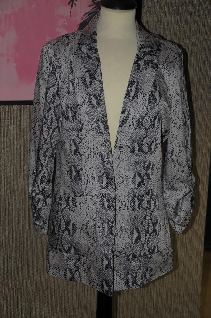 Mooie satijnen blazer met slangenprint van Only, 38, ZGAN!!, Maat 38/40 (M), Only.M., Ophalen of Verzenden, Zo goed als nieuw