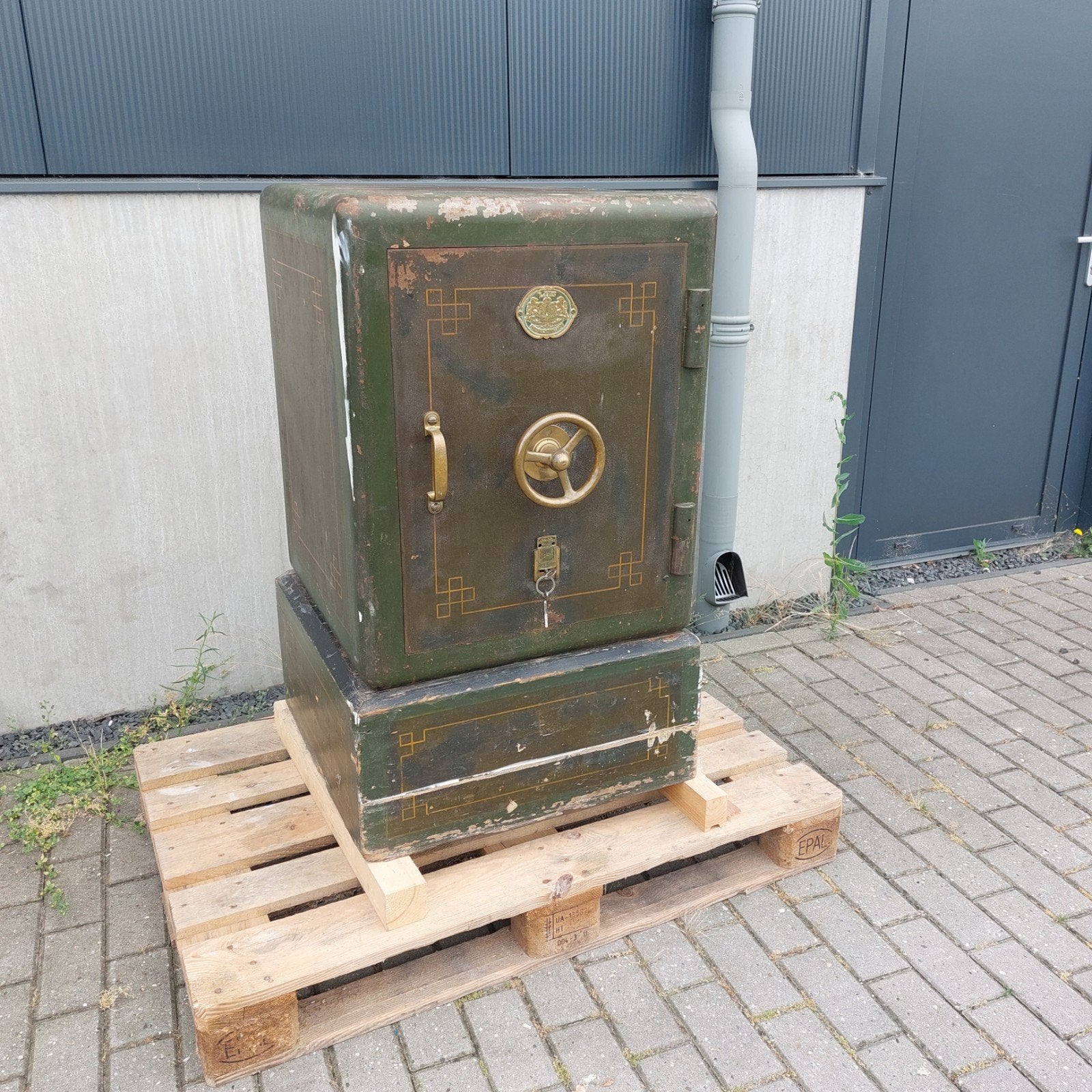 Te Koop. Lips kluis, Ophalen, Gebruikt