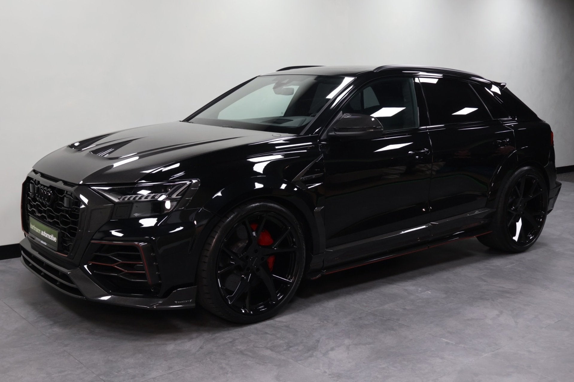 Audi Q8 4.0 TFSI RSQ8 MANSORY |LIMITED|CARBON|B&0|CERAMIC, Auto's, Automaat, Dealer onderhouden, Q8, Zwart