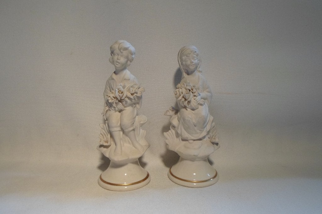 Capodimonte Marcolin Jongen Meisje, Verzamelen, Beelden en Beeldjes, Ophalen of Verzenden, Zo goed als nieuw, Mens