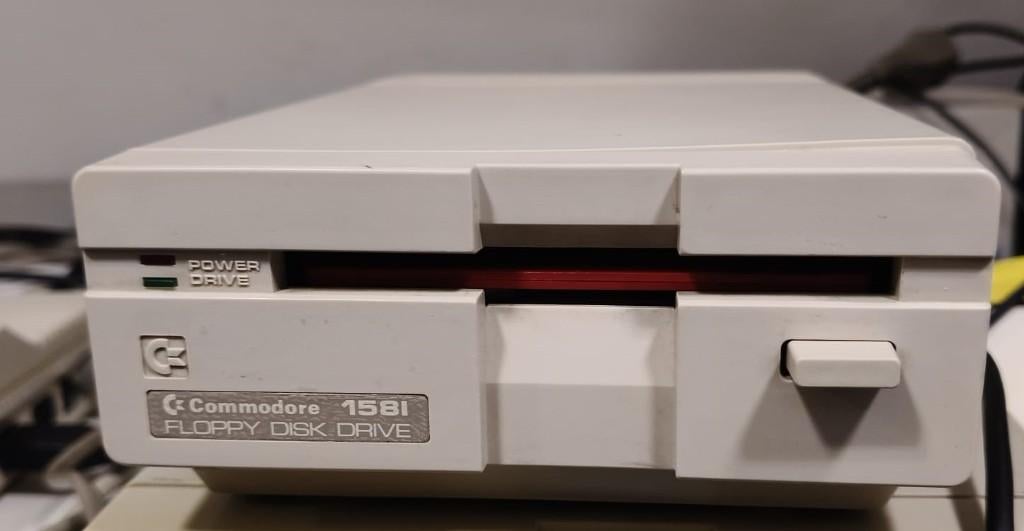 Commodore 1581 3,5 " Diskdrive Voor C64, Computers en Software, Vintage Computers, Ophalen of Verzenden, Commodore