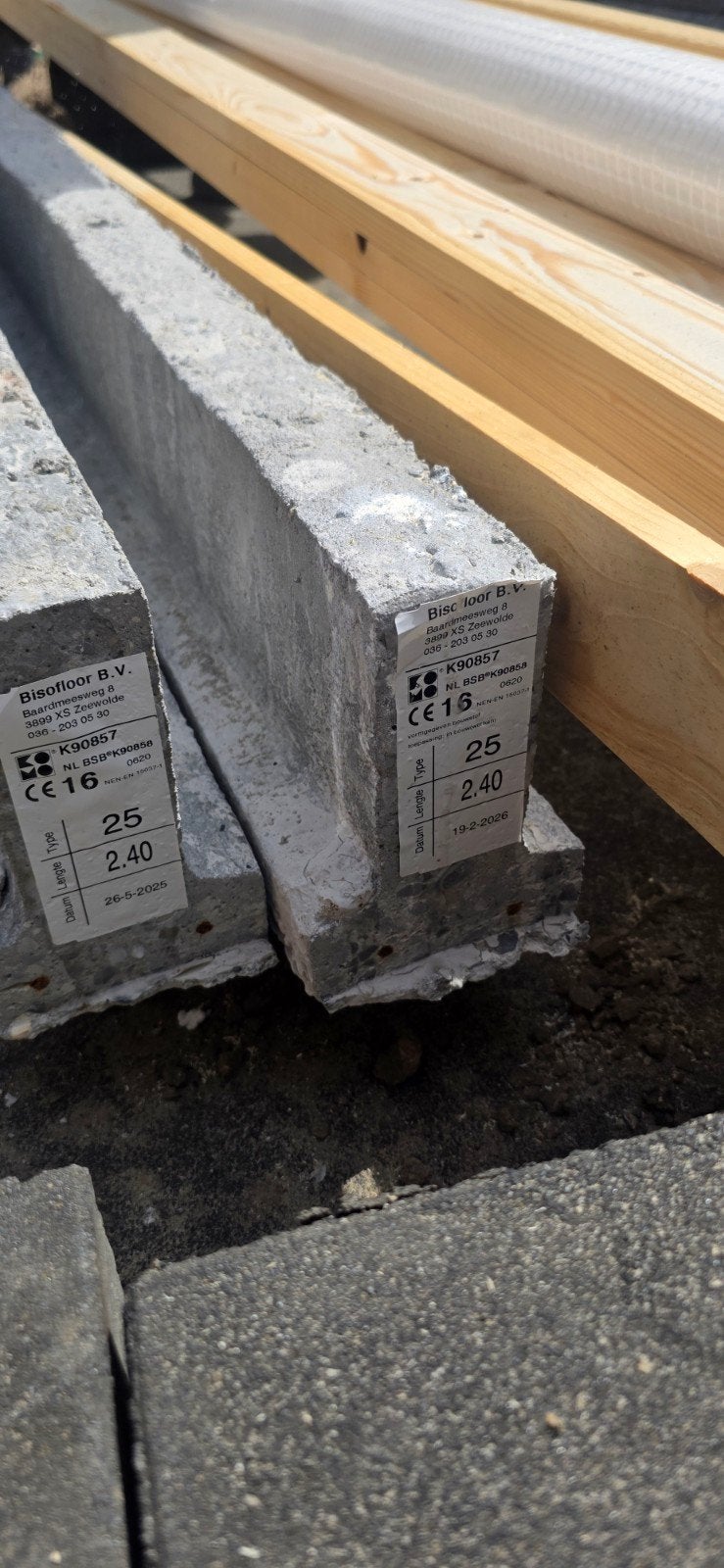 Betonnen balken 2.40m - t balk funderingbalk broodjesvloer, Nieuw, Ophalen of Verzenden, 200 tot 250 cm, 50 mm of meer