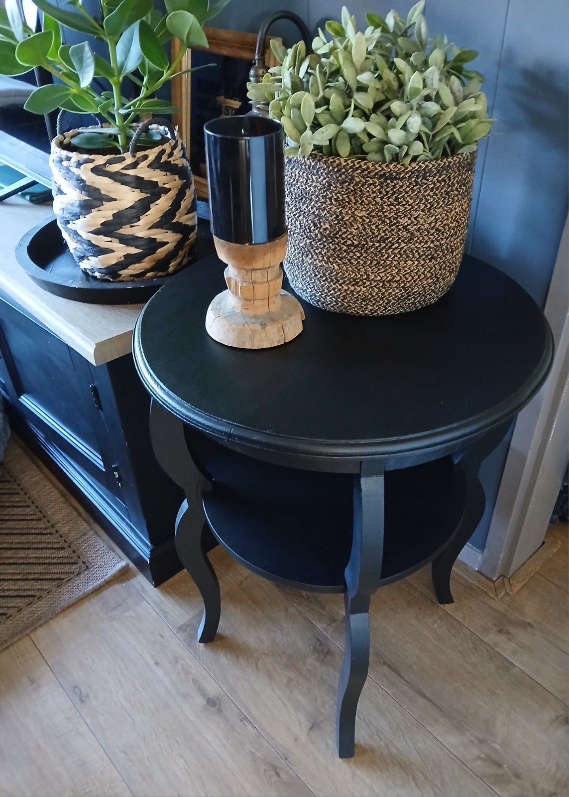 mooi zwart bijzettafel, Huis en Inrichting, Ophalen, Minder dan 55 cm, Rond, Zo goed als nieuw