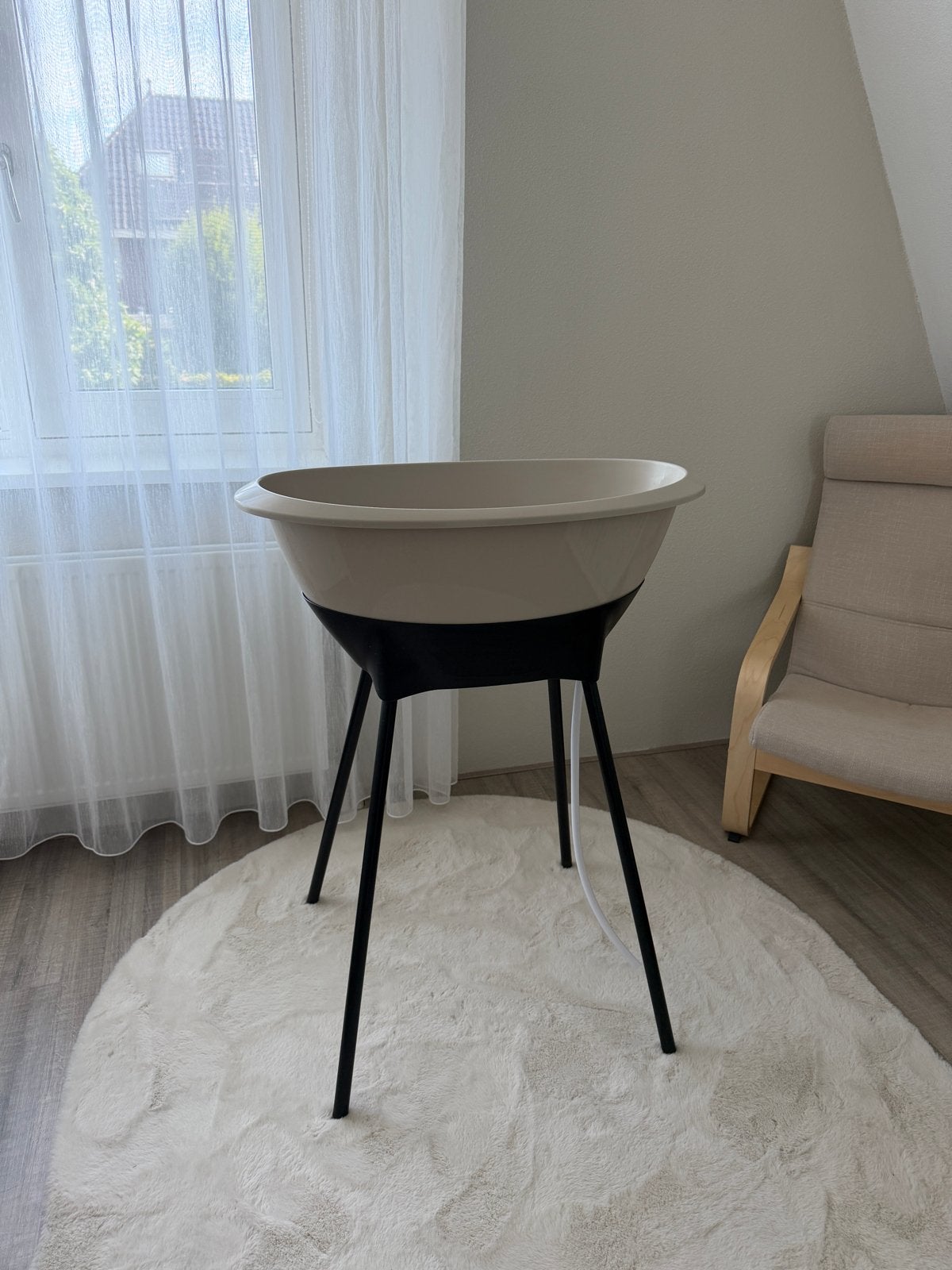 Luma Babybadje beige/taupe met standaard en badzitje, Ophalen, Badje, Overige merken, Standaard