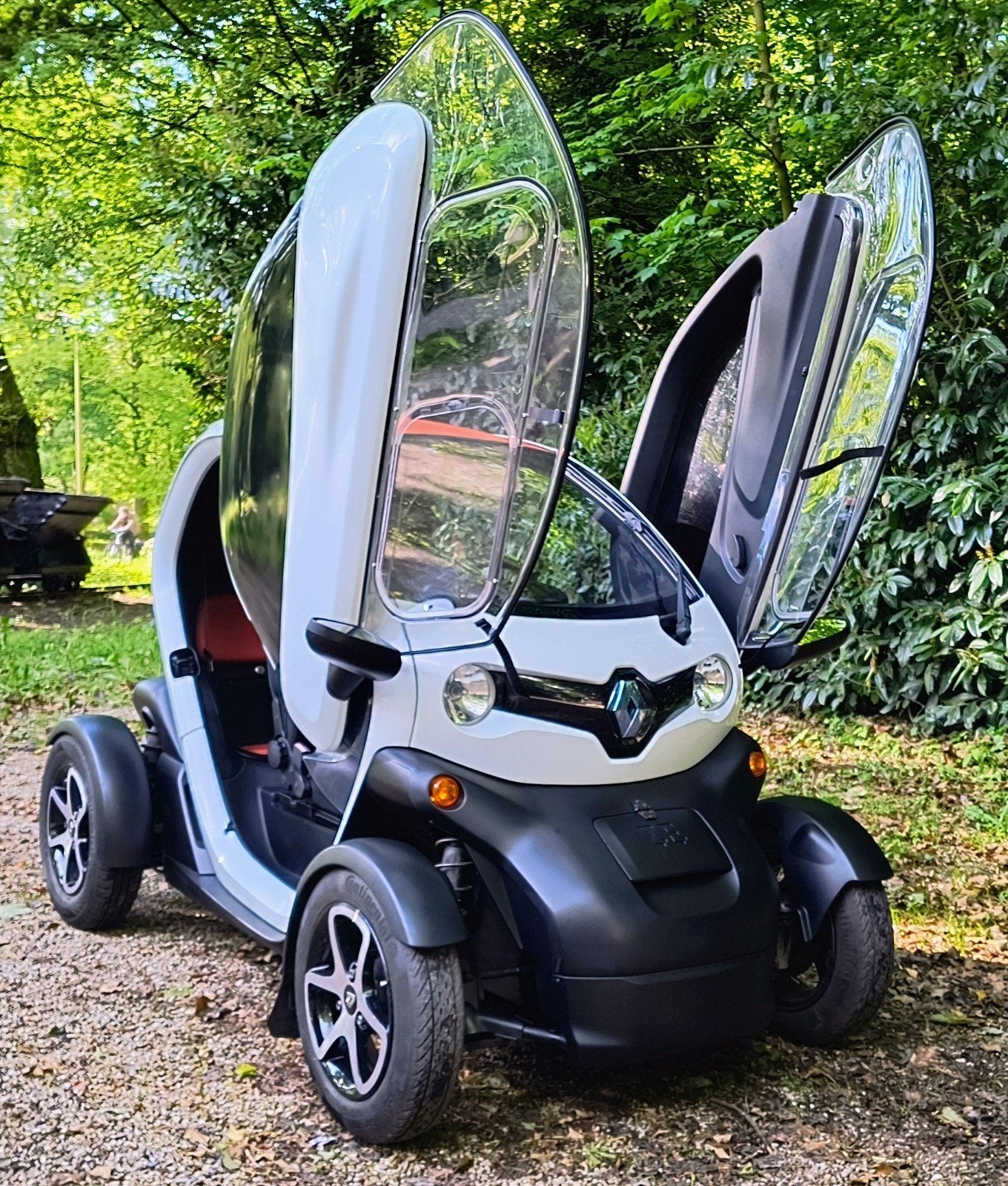 Renault Twizy 80km/h 2015 met koopaccu en ramen, Auto's, Automaat, Achterwielaandrijving, Overige carrosserieën, 375 kg