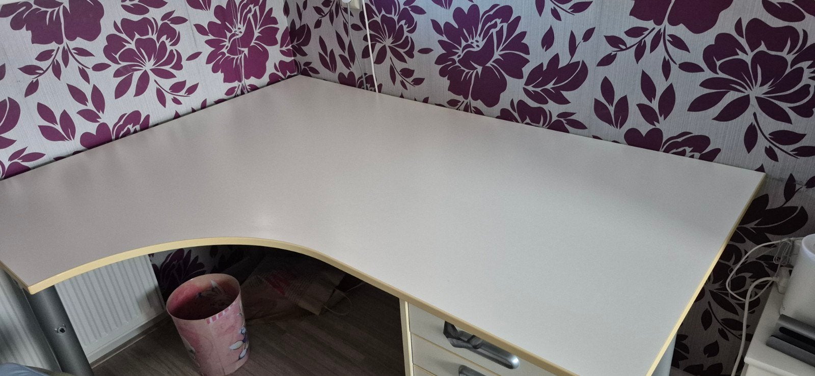 Bureau gratis, Ophalen, Gebruikt, Met lades, Spaanplaat of MDF