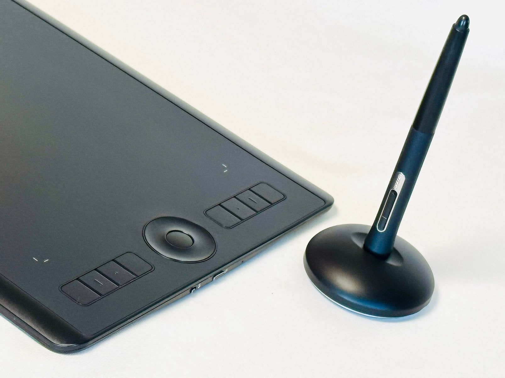 Wacom Intuos Pro Medium | PTH-660 | A5 *338x219x8mm | ZGAN, Computers en Software, Tekentablets, Ophalen of Verzenden, Multi-touch