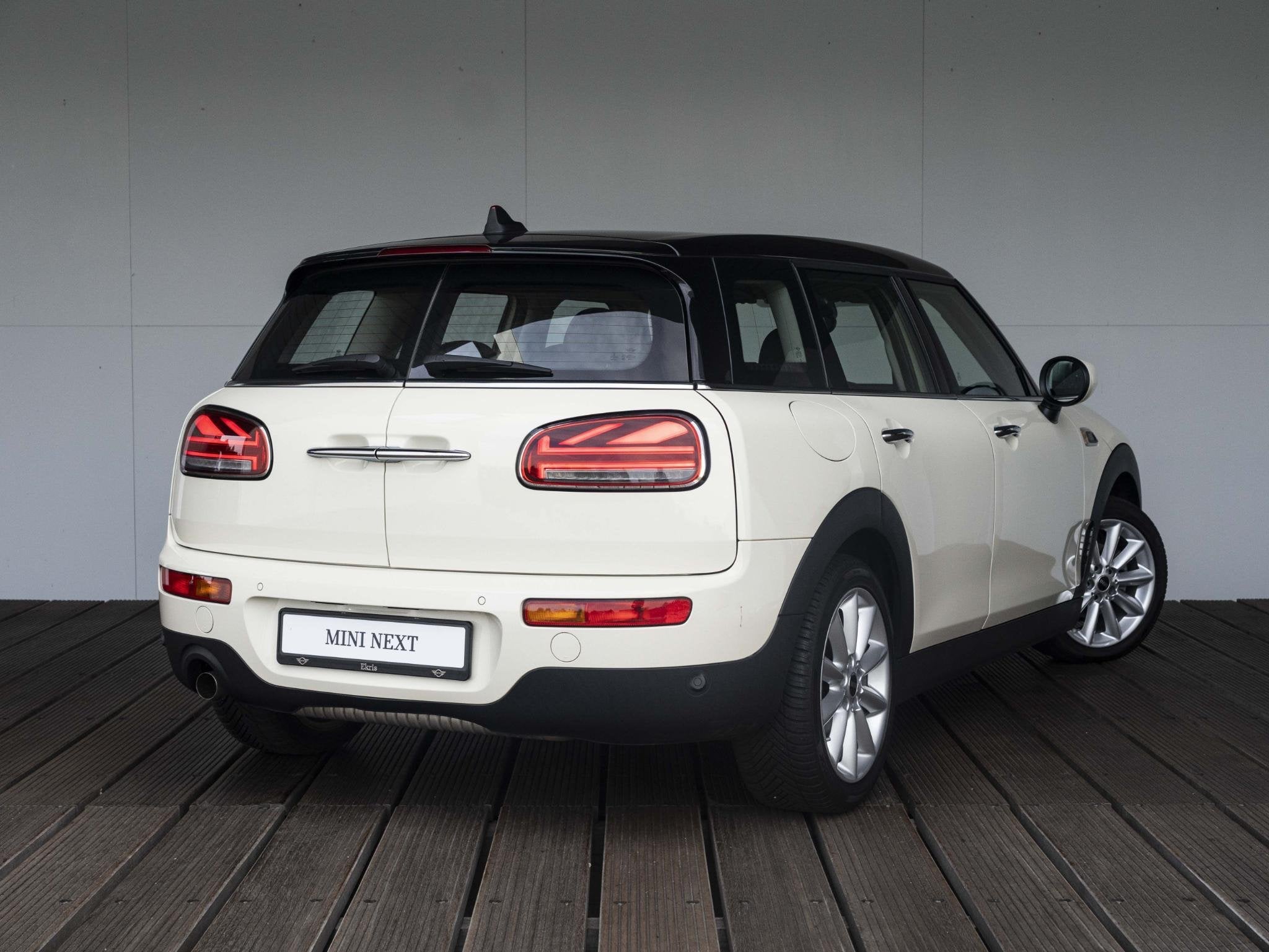MINI Clubman One Classic + Business Edition + Apple Carplay, Auto's, Stof, Gebruikt, Wit, Handgeschakeld