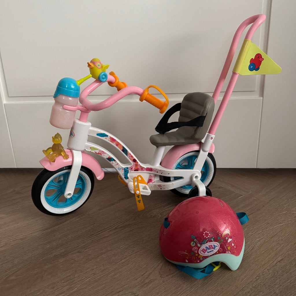 BabyBorn fiets met helm, Ophalen of Verzenden, Zo goed als nieuw, Babypop