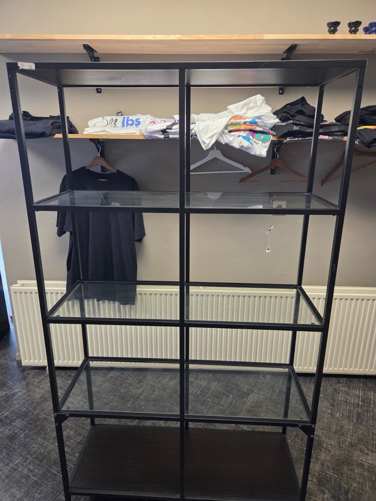 21 Vitrinekasten / Stellingkasten te koop, Huis en Inrichting, Ophalen, Met plank(en), Minder dan 50 cm, Zo goed als nieuw