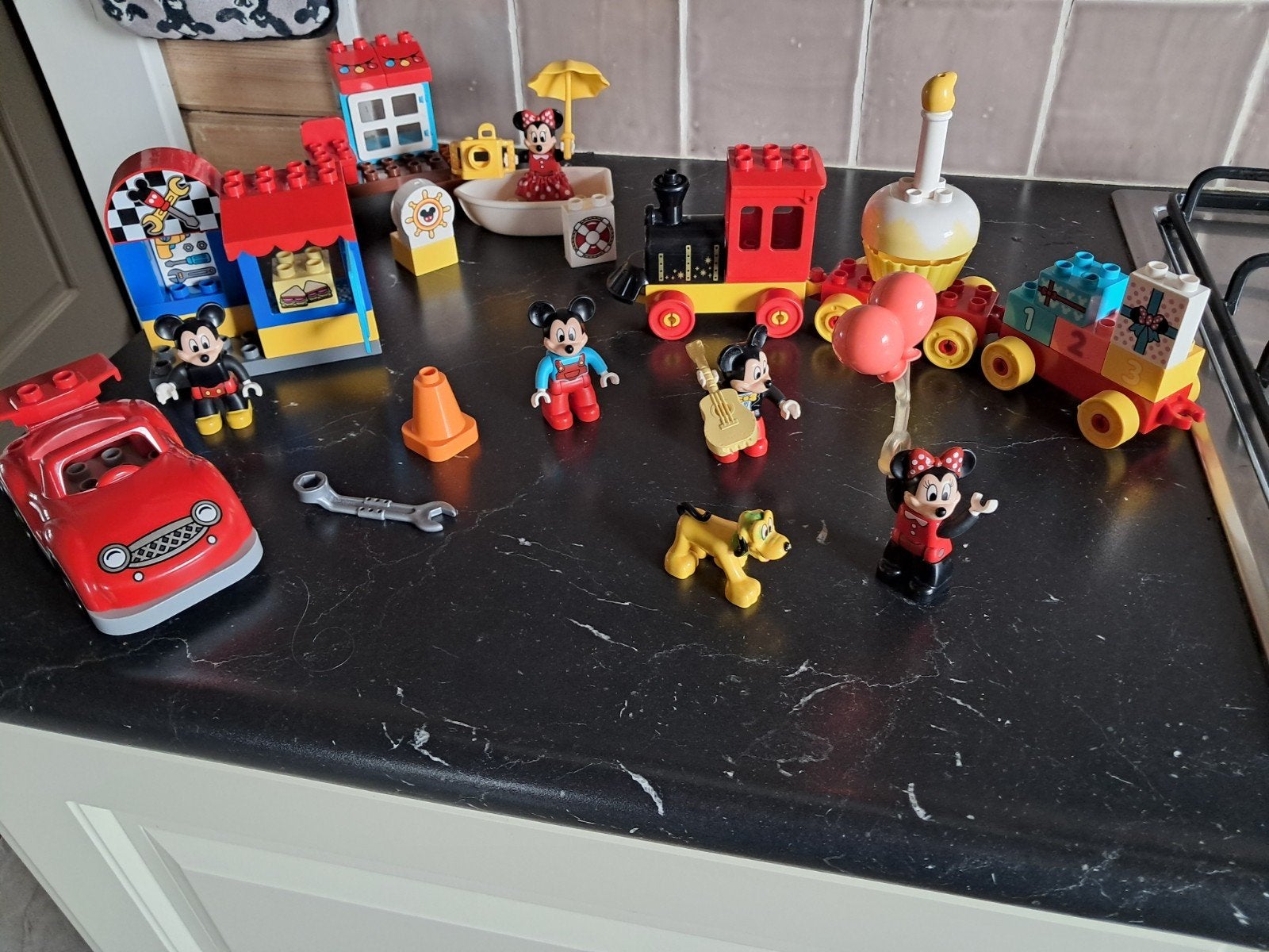 Duplo Mickey Mouse Boot en Garage en verjaardagsoptocht, Ophalen of Verzenden, Zo goed als nieuw, Duplo