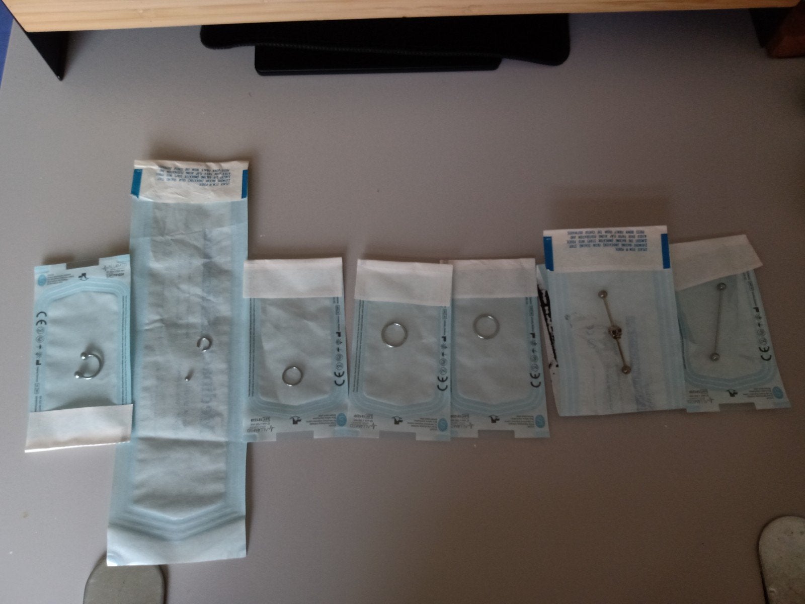 Verschillende nieuwe piercings, €2,50 per stuk, Ophalen of Verzenden, Nieuw, Staal