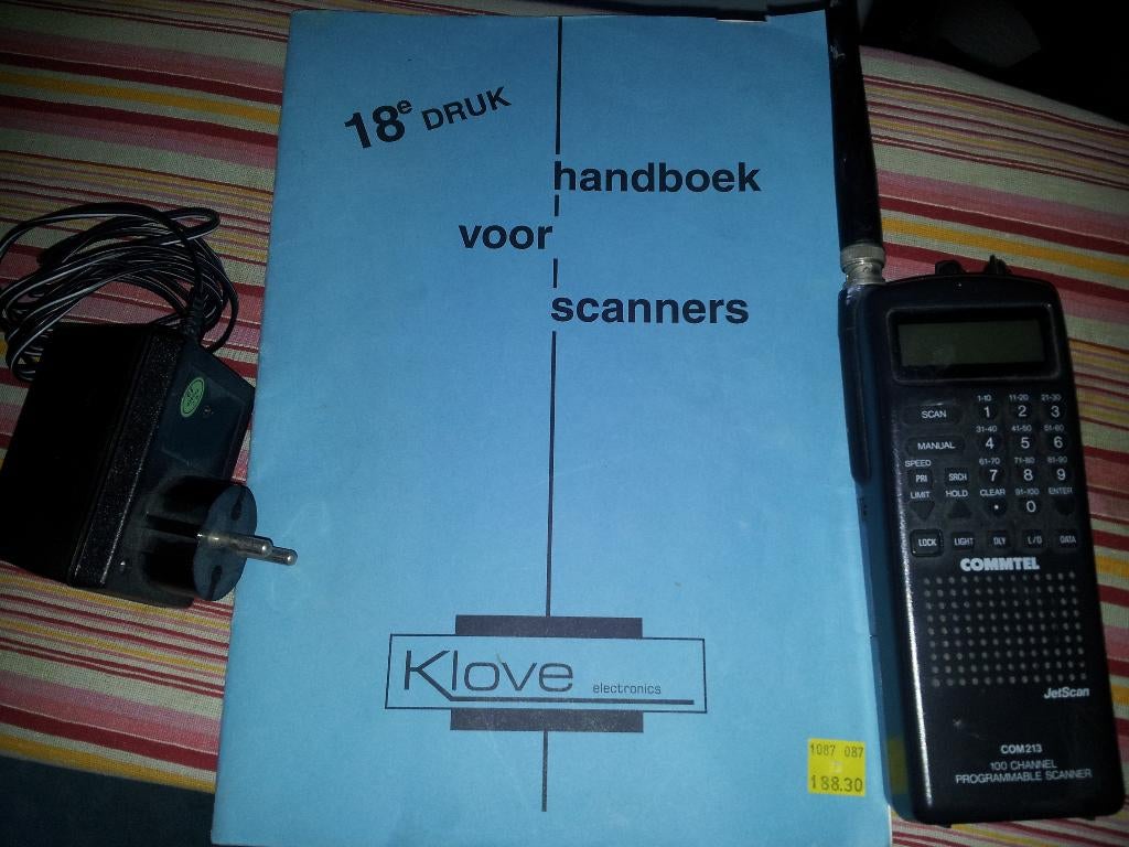 com 213 handscanner met boek, Ophalen of Verzenden, Zo goed als nieuw, 30 tot 200 kanalen, Draagbaar