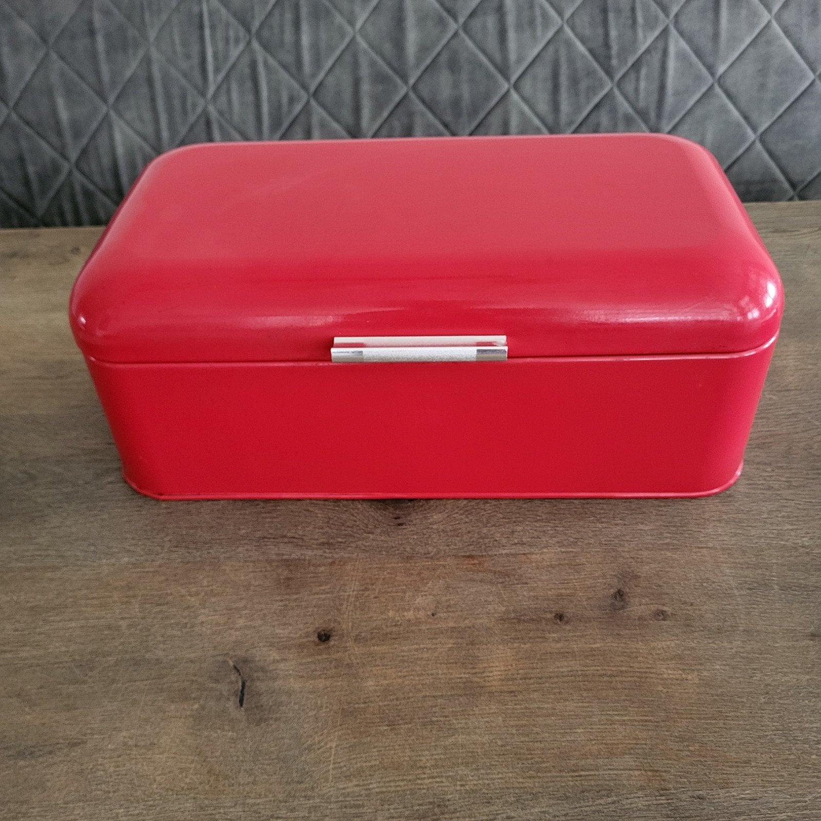 mooie rode retro look broodtrommel van metaal, Ophalen of Verzenden