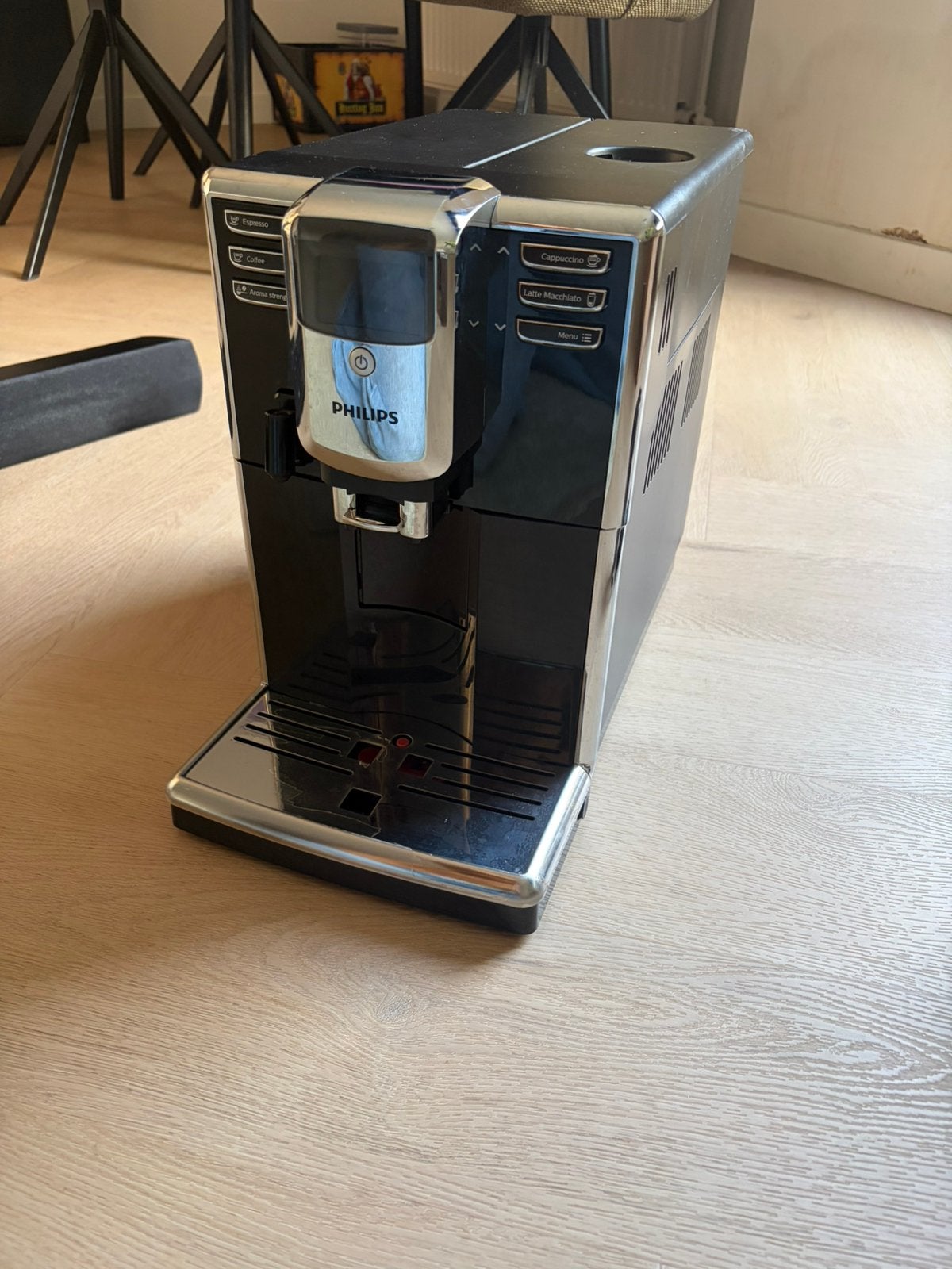 Philips 5000 Series LatteGo EP5330/10 – compleet & werkend, Ophalen, Zo goed als nieuw, Koffiemachine, Koffiebonen
