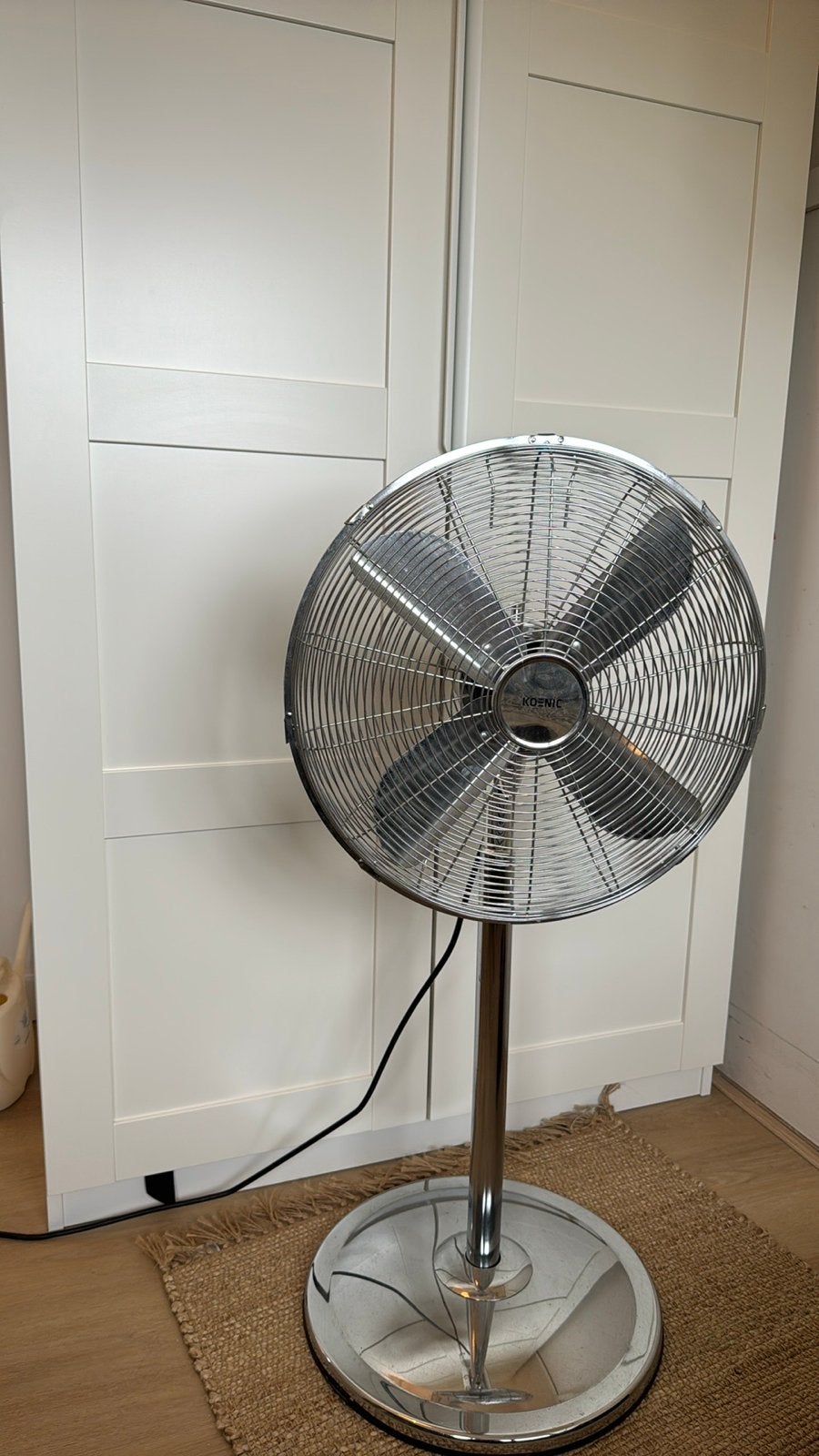 Krachtige Koenic Statiefventilator, Ophalen, Zo goed als nieuw, Statiefventilator