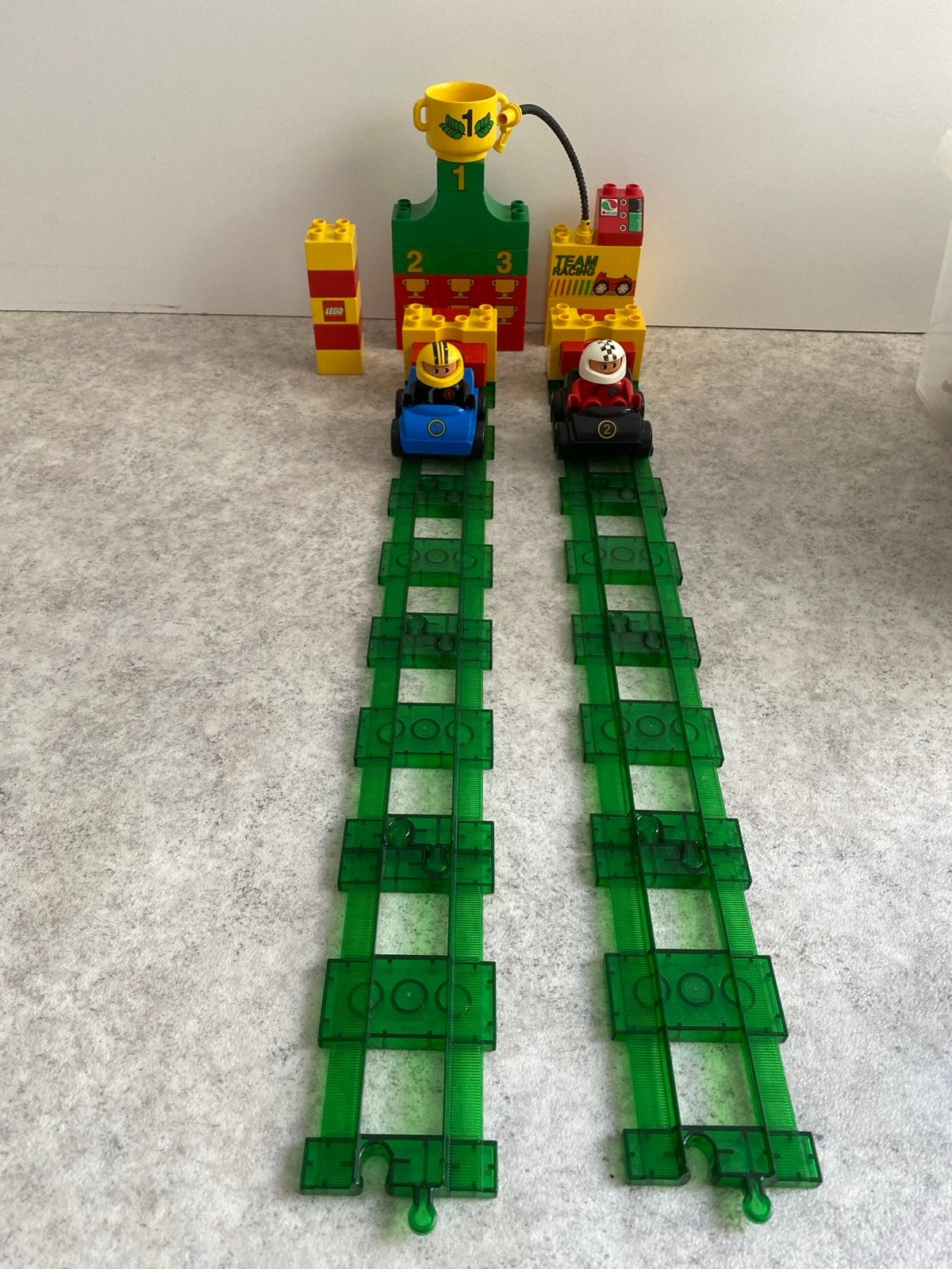 LEGO Duplo Racebaan met auto's en podium, Ophalen of Verzenden, Gebruikt, Overige merken