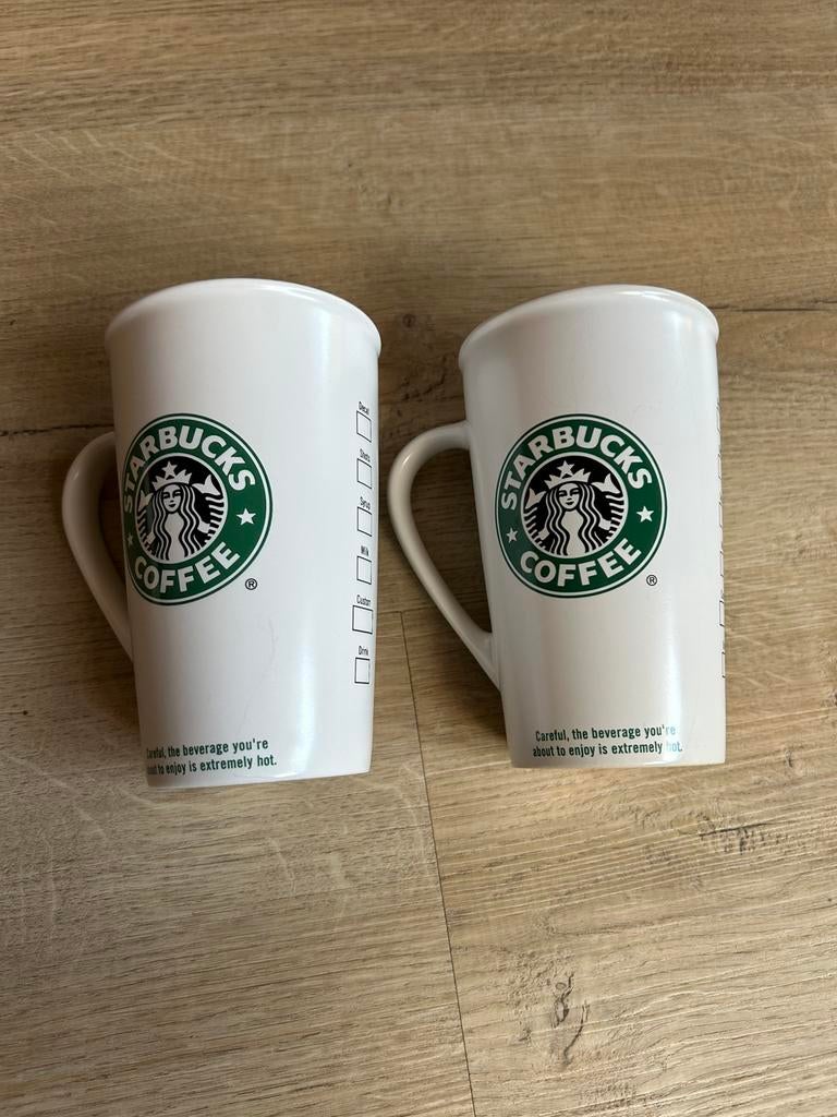 Twee grote Starbucks mokken, Huis en Inrichting, Keuken | Servies, Gebruikt, Ophalen of Verzenden, Overige stijlen, Kop(pen) en/of Schotel(s)