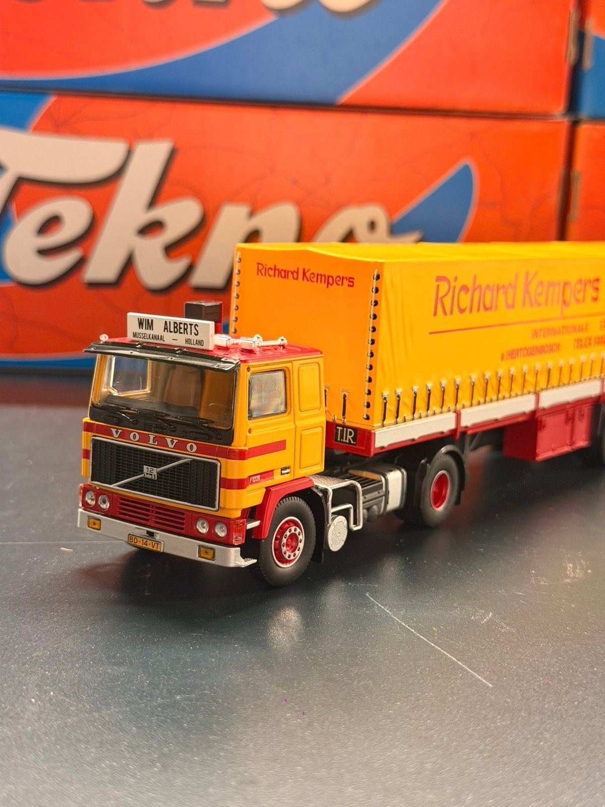 Tekno Volvo F12 Wim Alberts Richard Kempers, Ophalen of Verzenden, Nieuw, Bus of Vrachtwagen, Tekno