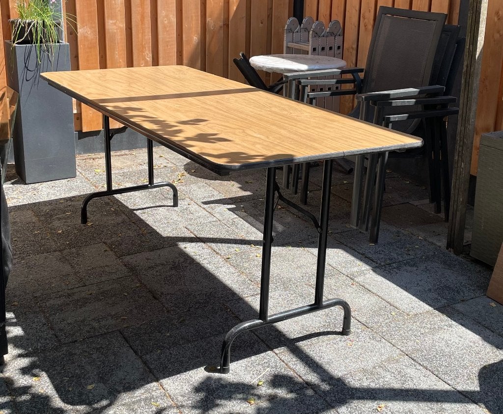 Eettafel/werktafel, Ophalen, Overige materialen, Gebruikt, 50 tot 100 cm