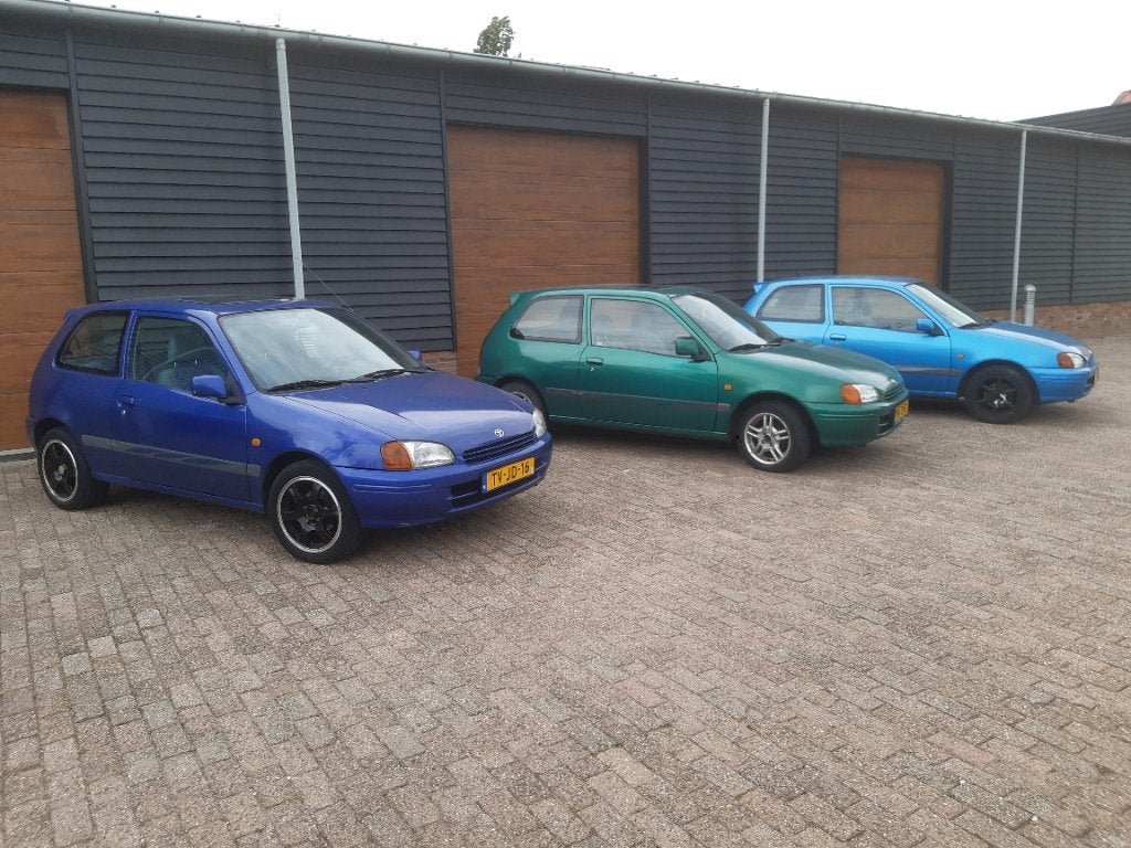 Toyota starlet 1.3, Auto's, Toyota, Particulier, Starlet, Airbags, Open dak, Radio, Benzine, Handgeschakeld, Grijs, Stof, Voorwielaandrijving