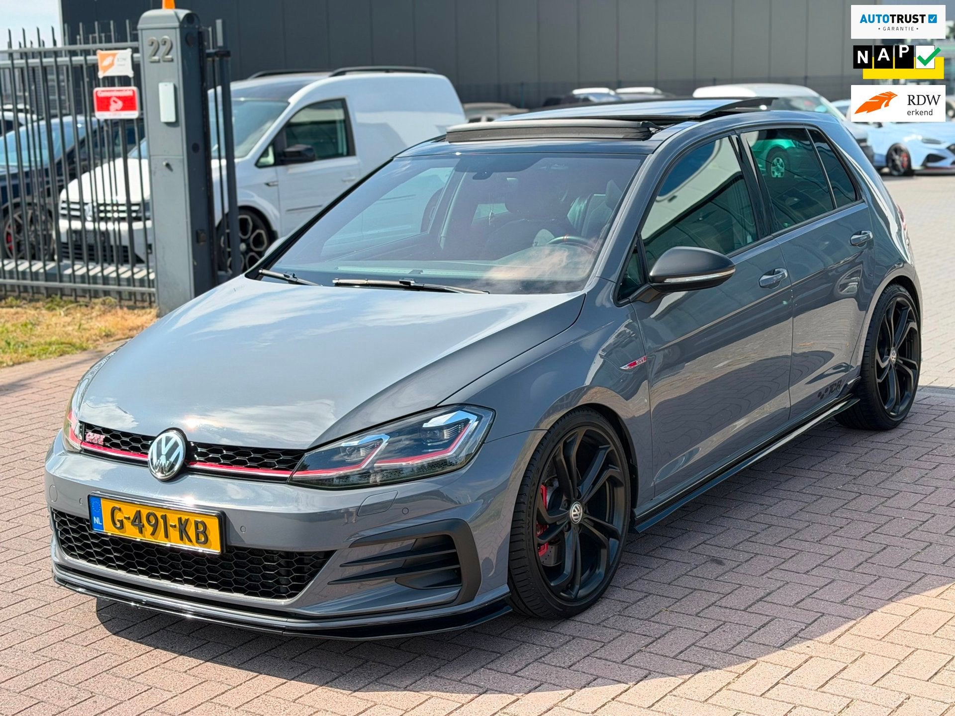 Volkswagen Golf 2.0 TSI GTI TCR 2019 DSG NAP Pano 290PK Nard, 1330 kg, 15 km/l, Gebruikt, 4 cilinders