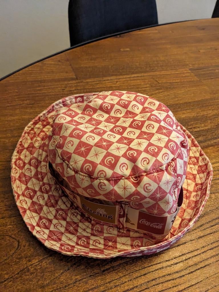Efteling bucket hat, Verzamelen, Efteling, Ophalen of Verzenden, Zo goed als nieuw, Kleding