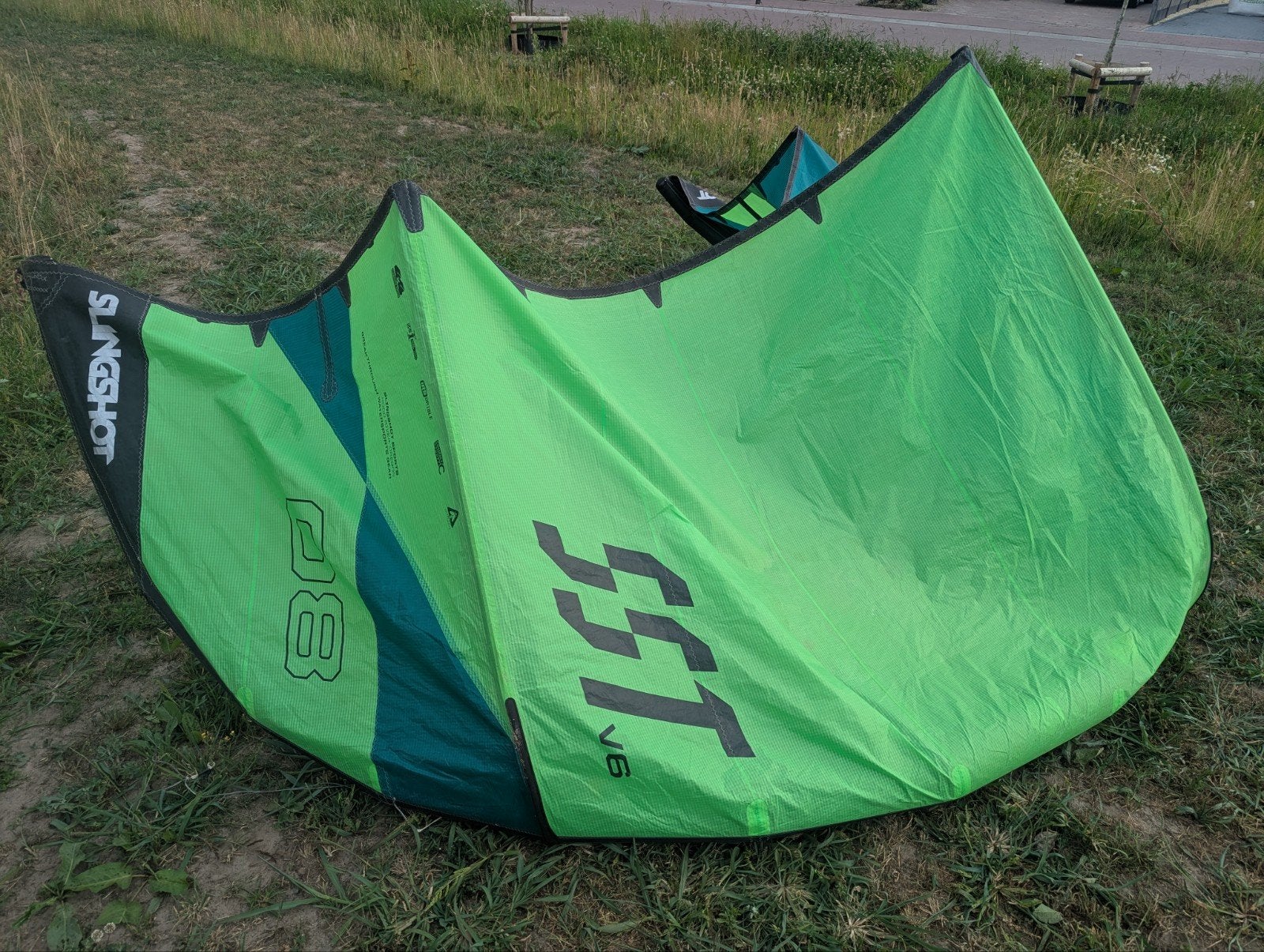 Slingshot SST V6 8m, Watersport en Boten, Kitesurfen, Ophalen, Gebruikt, 8 m², Geen board
