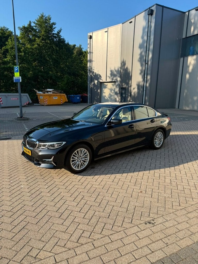 BMW 3-Serie 330e 292pk Aut 2021 Zwart, Auto's, Automaat, 1998 cc, Achterwielaandrijving, 4 cilinders
