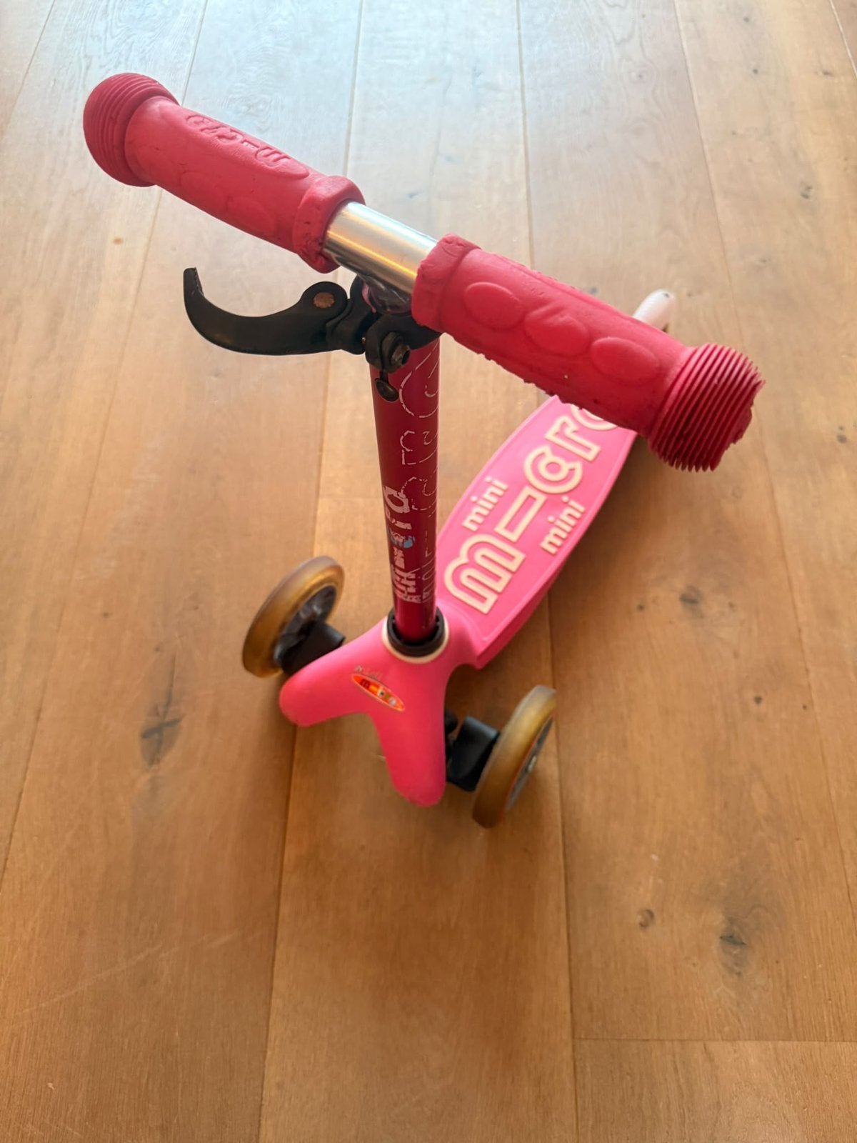 Micro step mini deluxe drie wielen kinderstel, Ophalen, Zo goed als nieuw, Gewone step