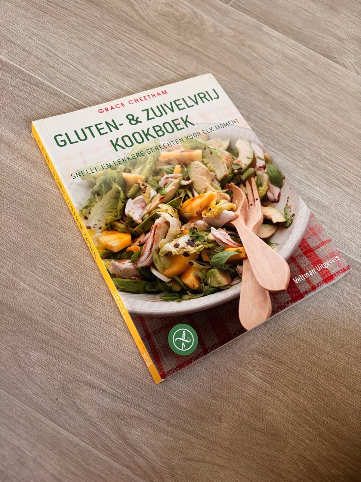Gluten- & Zuivelvrij Kookboek - Grace Cheetham, Voorgerechten en Soepen, Ophalen of Verzenden, Zo goed als nieuw, Gezond koken