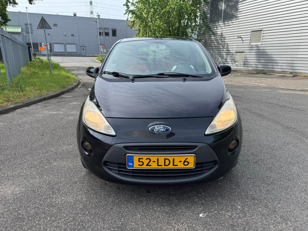 Ford Ka 1.2 51KW 2010 Zwart, Auto's, Voorwielaandrijving, 1242 cc, 4 cilinders, 4 stoelen