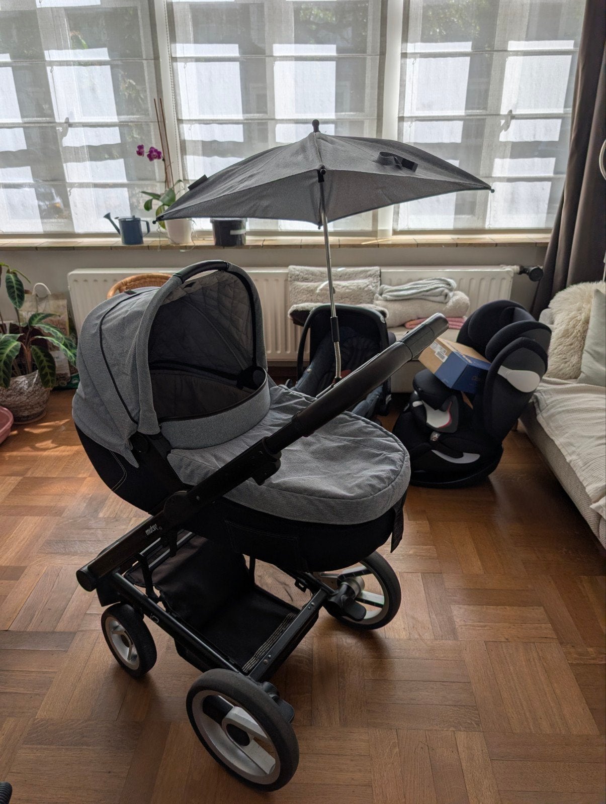 Mutsy I2 Combiwagen met Reiswieg en Zitje - Grijs, Ophalen, Gebruikt, Combiwagen, Mutsy