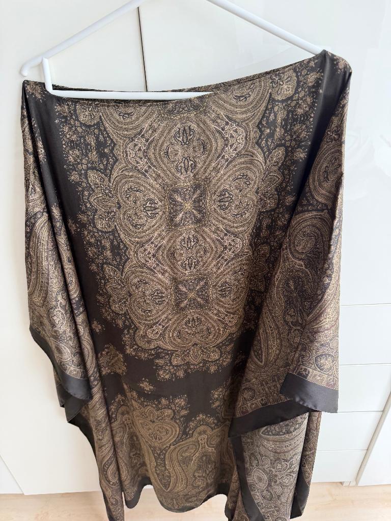ZIJDEN SJAAL VAN "PAUW", Kleding | Dames, Mutsen, Sjaals en Handschoenen, Ophalen of Verzenden, Zo goed als nieuw, Maat 46/48 (XL) of groter