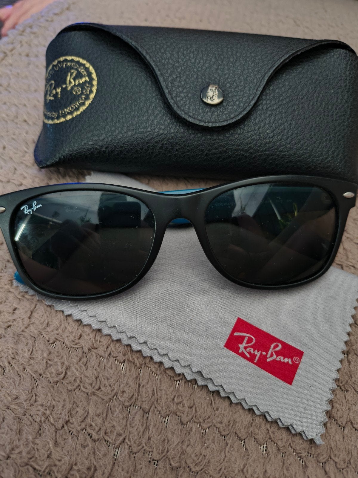 Ray-Ban RB2132 New Wayfarer Zonnebril - Zwart/Blauw, Ophalen of Verzenden
