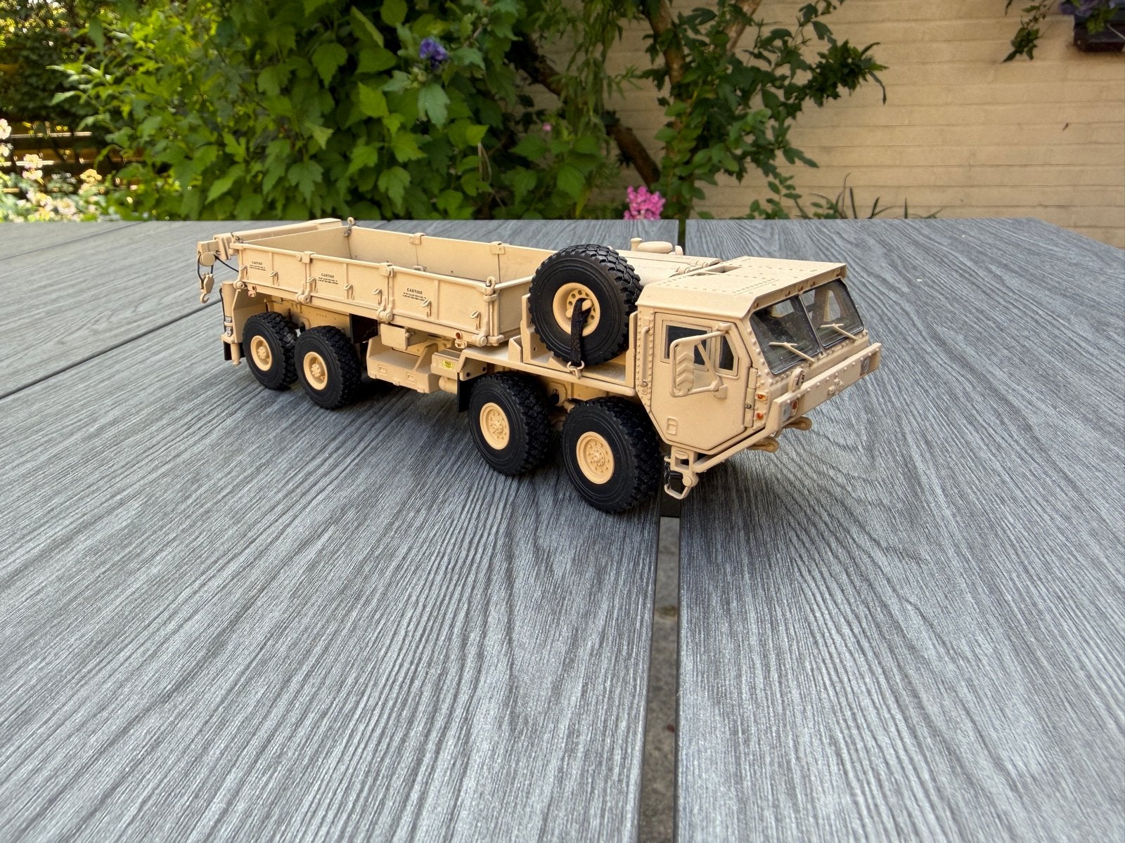 TWH/Sword Oshkosh HEMTT M985 1:50 Desert Camouflage, Hobby en Vrije tijd, Ophalen of Verzenden, Zo goed als nieuw