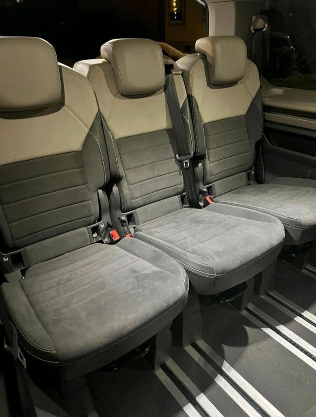 VW Transporter T7 Stoelen Alcantara/Leer Multivan als nieuw., Auto-onderdelen, Interieur en Bekleding, Ophalen of Verzenden, Nieuw
