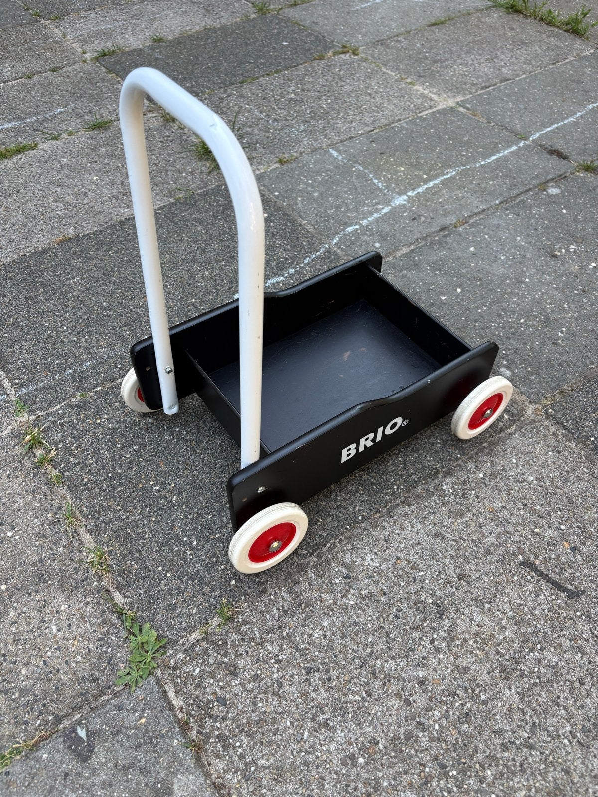 Brio loopwagen zwart, Ophalen, Gebruikt, Overige typen, Met wieltjes